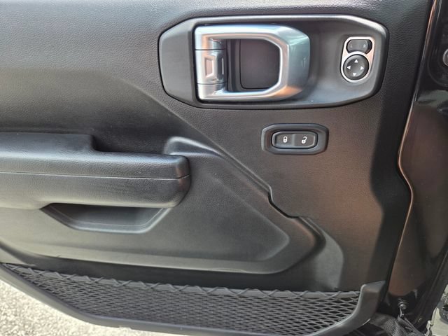 Used 2024 Jeep Wrangler Unlimited Rubicon w/ Technology Group AWD/4WD image 28