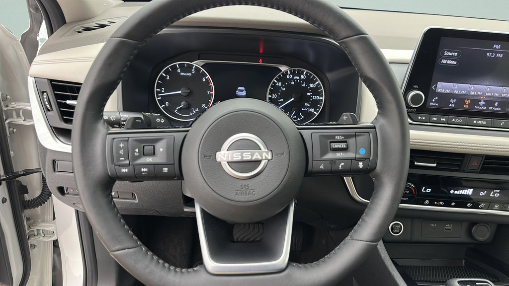 Used 2023 Nissan Rogue SV w/ SV Premium B Package AWD/4WD image 16