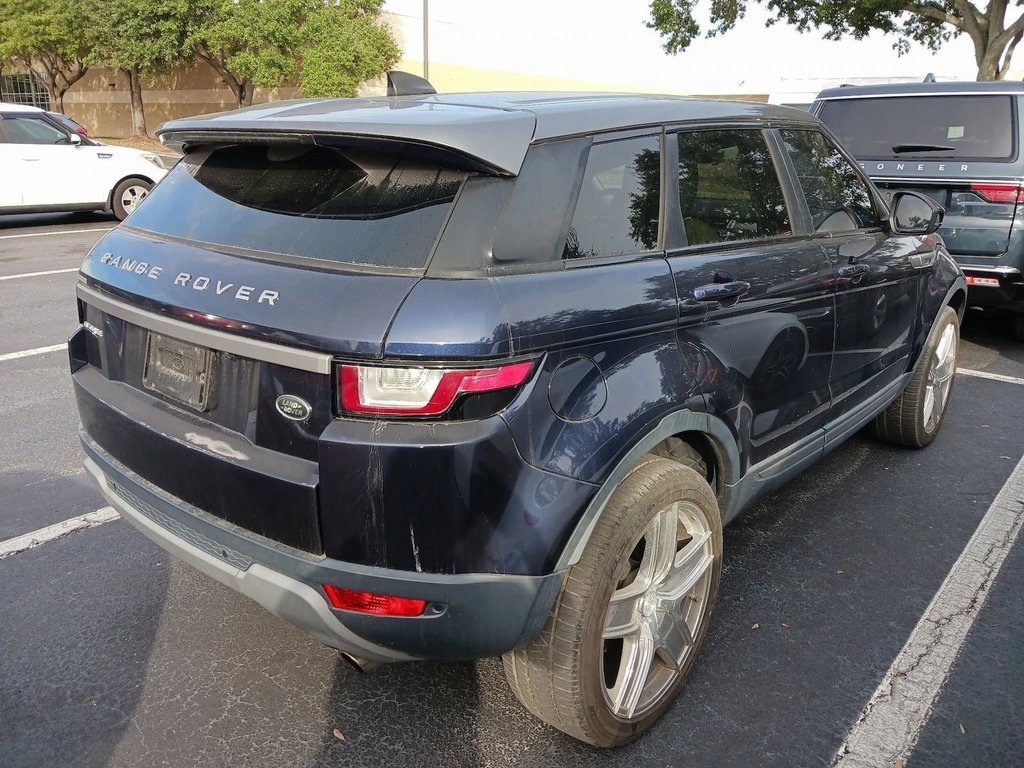 Used 2017 Land Rover Range Rover Evoque SE image 2