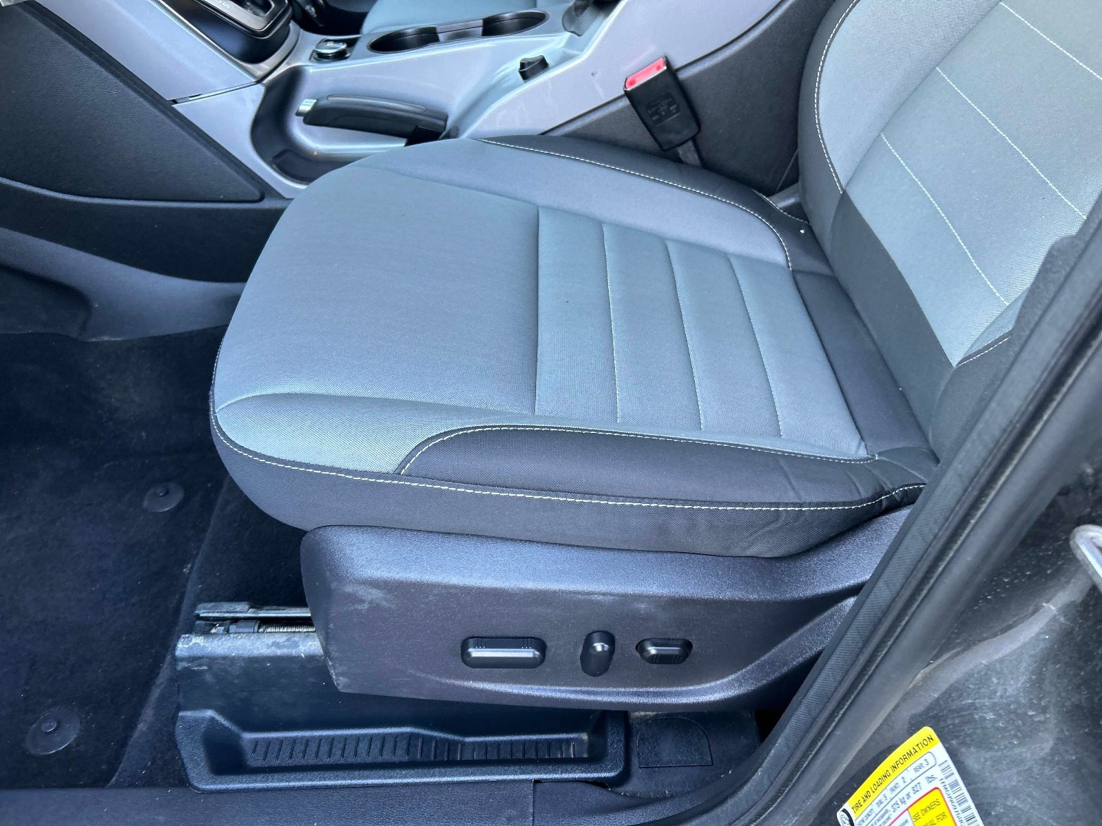 Used 2016 Ford Escape SE w/ Equipment Group 201A image 18