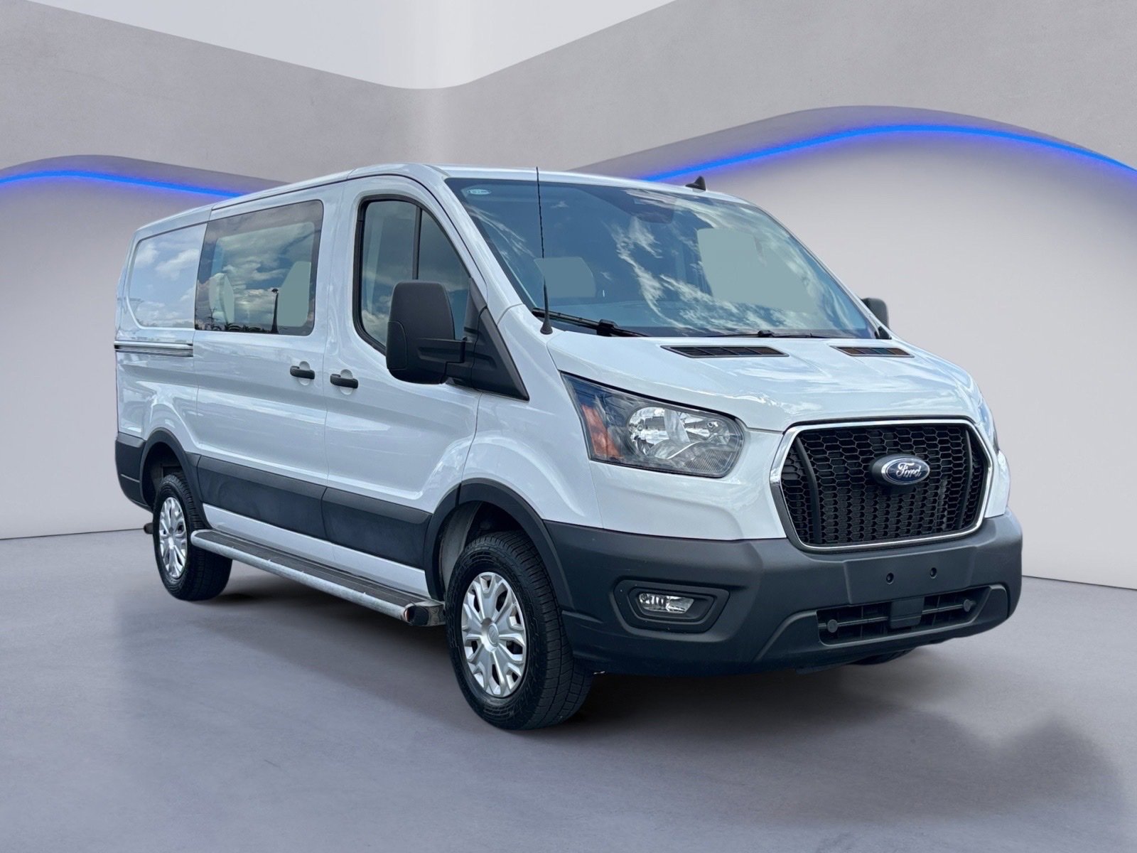 Used 2023 Ford Transit 250 Low Roof w/ Exterior Upgrade Package image 8