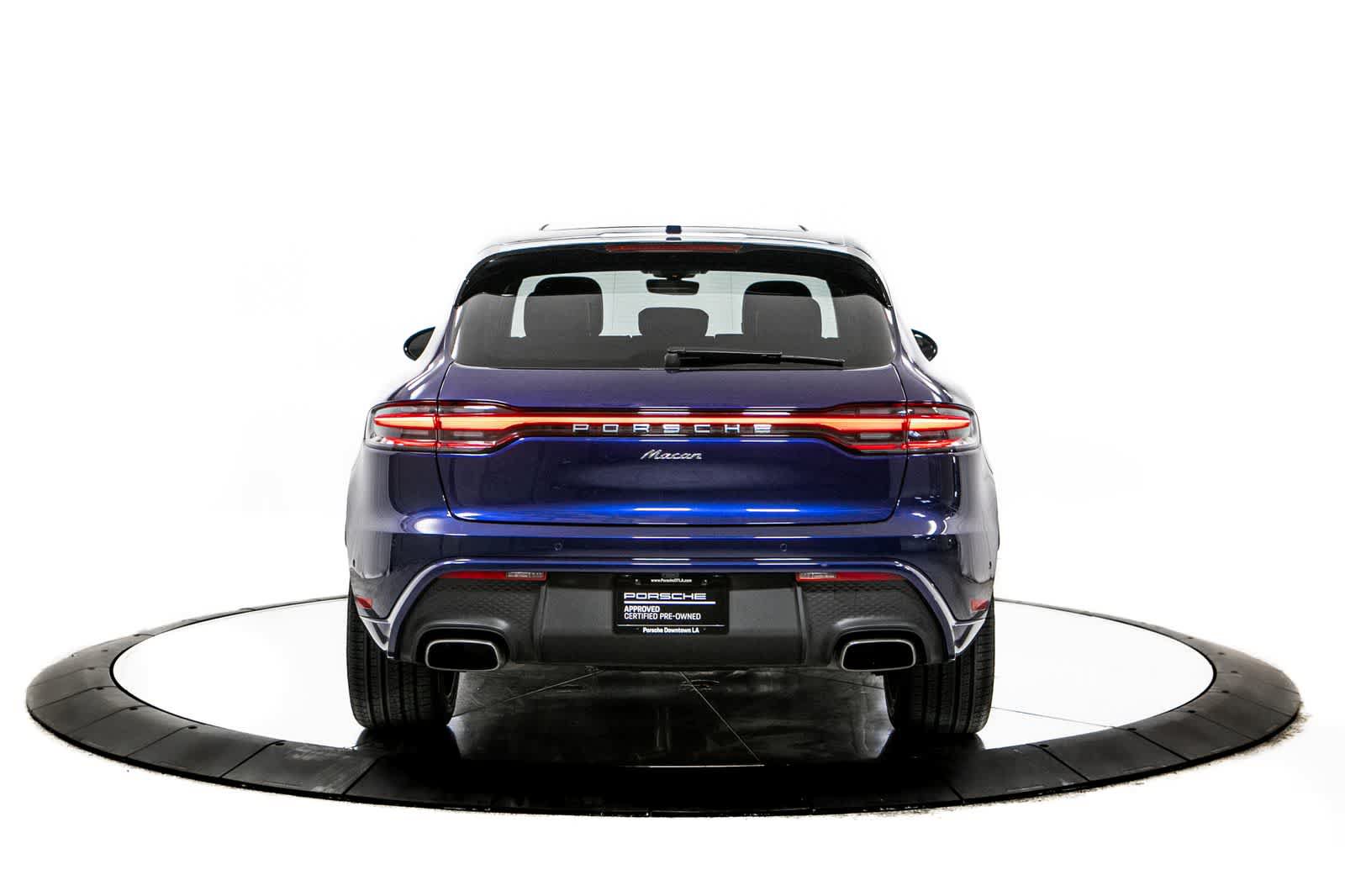 Certified 2023 Porsche Macan AWD/4WD image 6