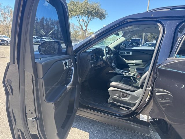 Certified 2022 Ford Explorer XLT w/ Equipment Group 202A image 12