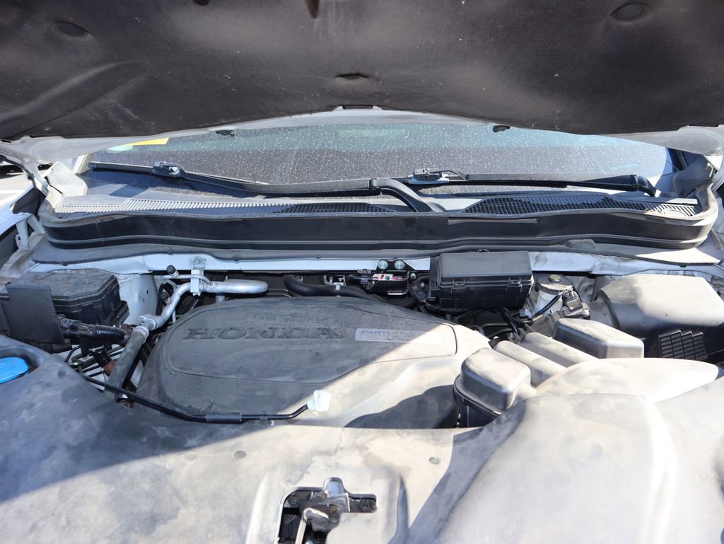 Used 2020 Honda Pilot Touring image 13
