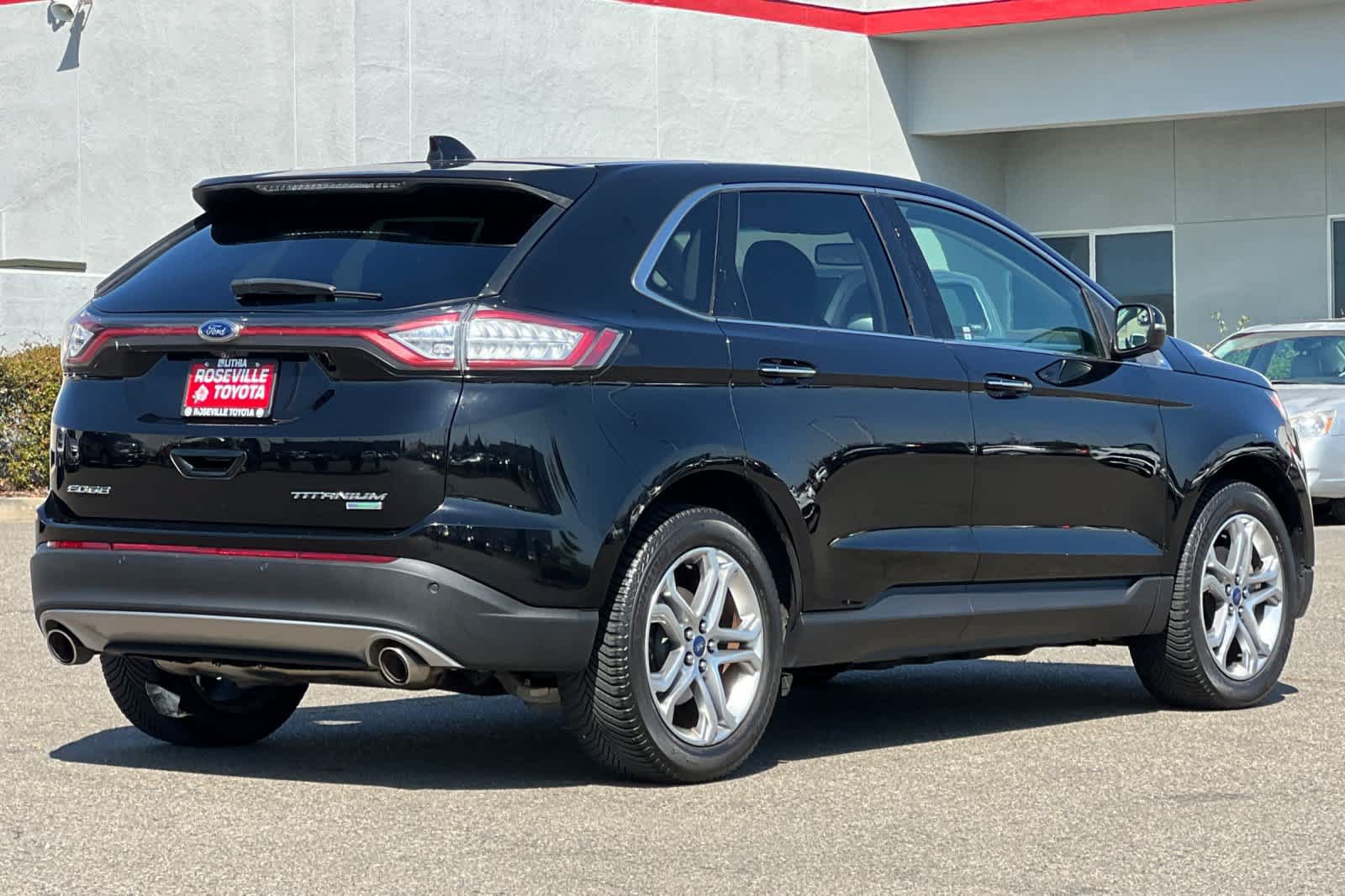 Used 2018 Ford Edge Titanium FWD video 2