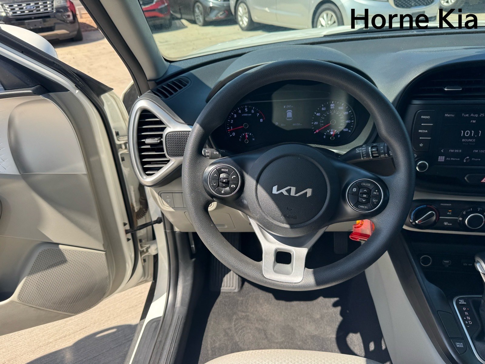 Certified 2022 Kia Soul LX FWD image 16