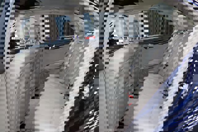 Used 2014 Mercedes-Benz C 300 4MATIC Sedan image 21