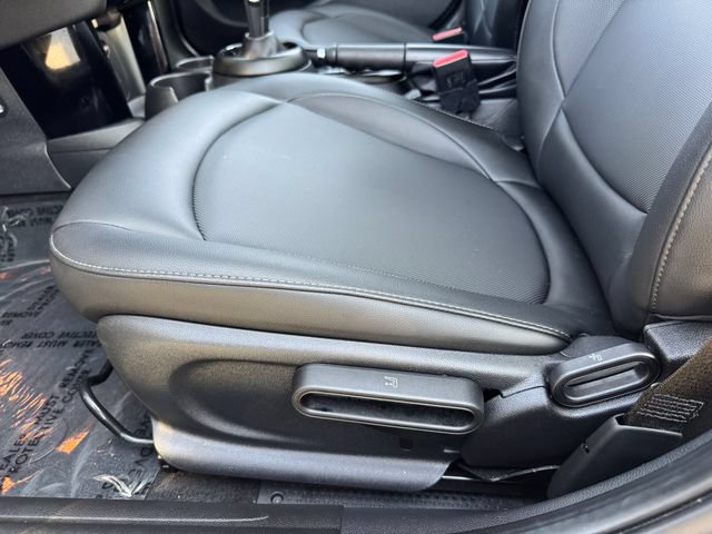 Used 2021 MINI Cooper 4-Door Hardtop FWD image 15