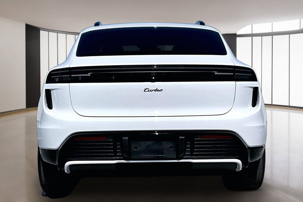 Used 2025 Porsche Macan Turbo Electric image 5