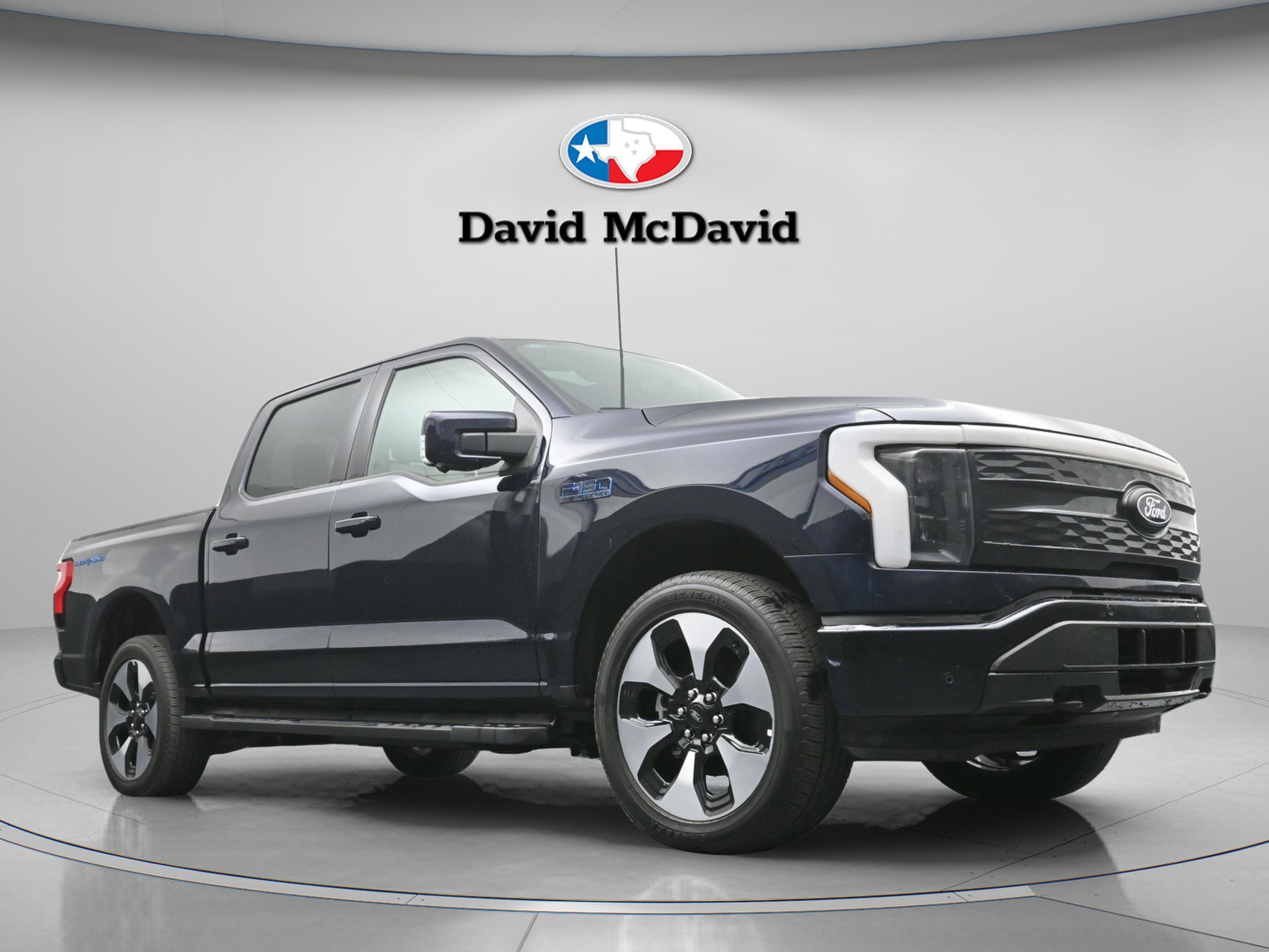 Used 2025 Ford F150 Lightning Platinum image 29