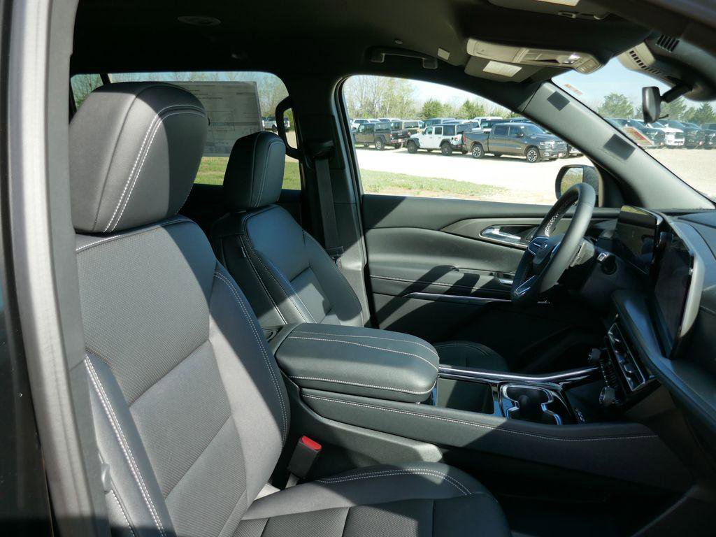 New 2026 Chevrolet Traverse LT w/ Midnight/Sport Edition AWD/4WD image 9