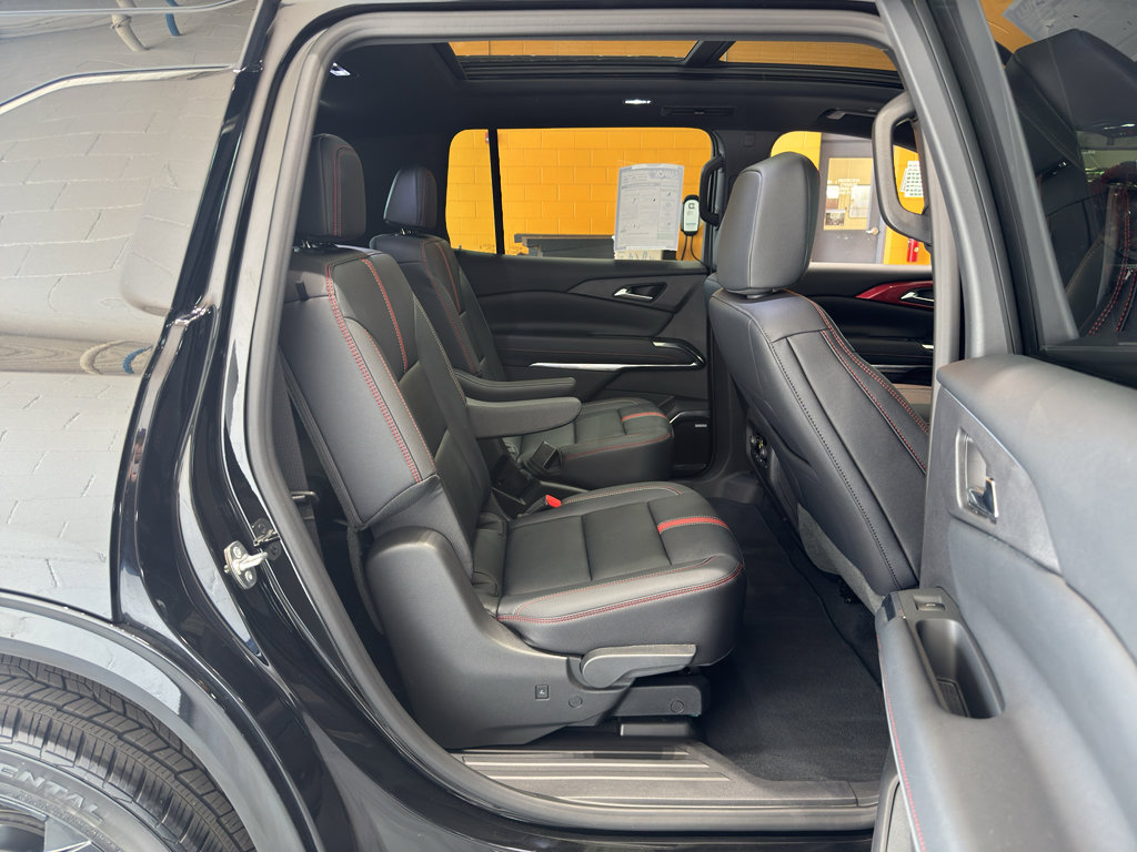 Used 2026 Chevrolet Traverse RS AWD/4WD image 20