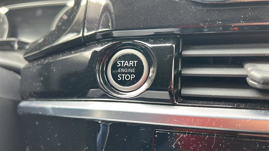 Used 2022 Nissan Pathfinder SL image 25