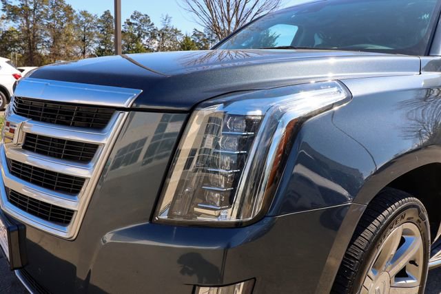 Used 2019 Cadillac Escalade Luxury image 21