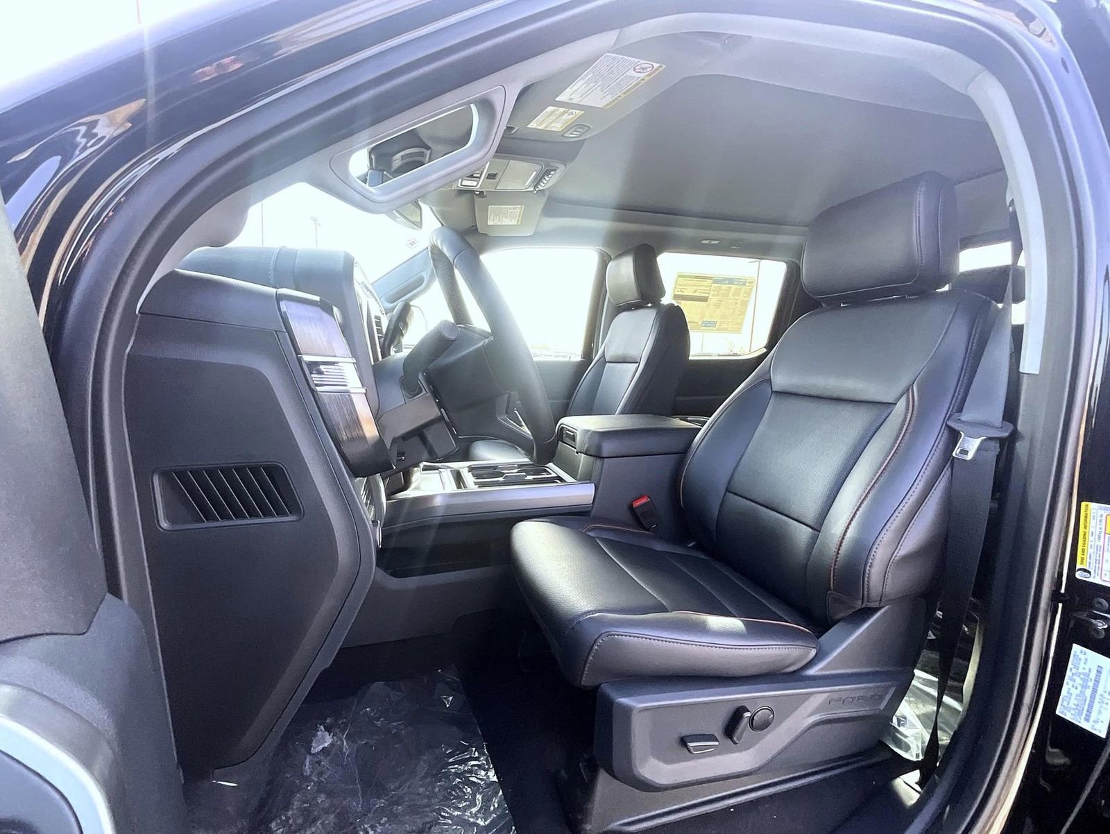 New 2026 Ford F250 Lariat w/ Tremor Off-Road Package image 9