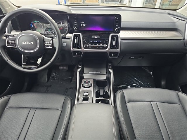 Used 2024 Kia Sorento EX w/ Panoramic Sunroof Package image 11