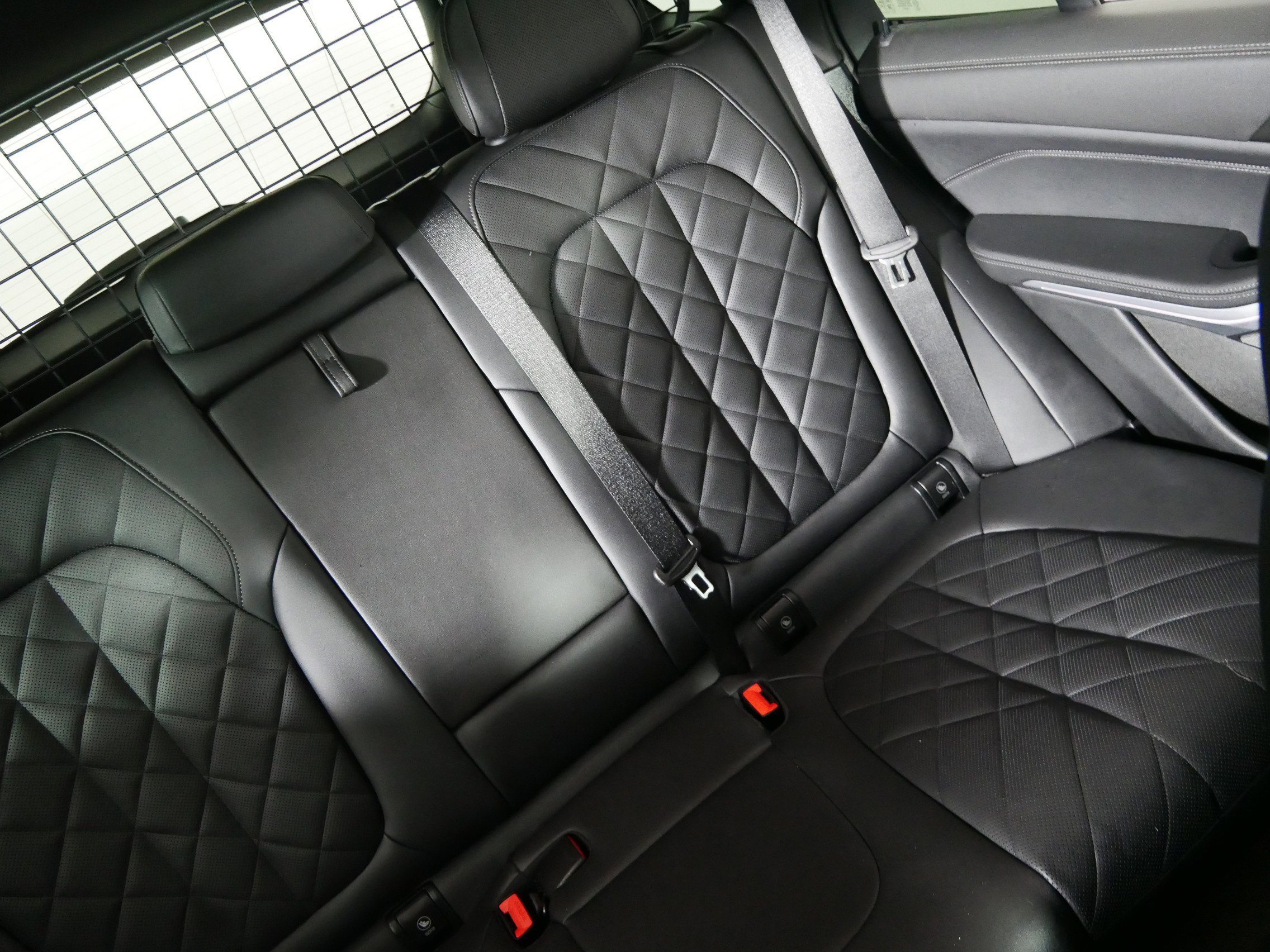 Used 2024 BMW X5 xDrive40i w/ Premium Package image 14