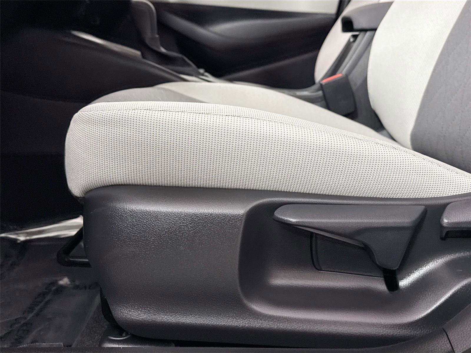 Certified 2025 Toyota Corolla LE FWD image 26