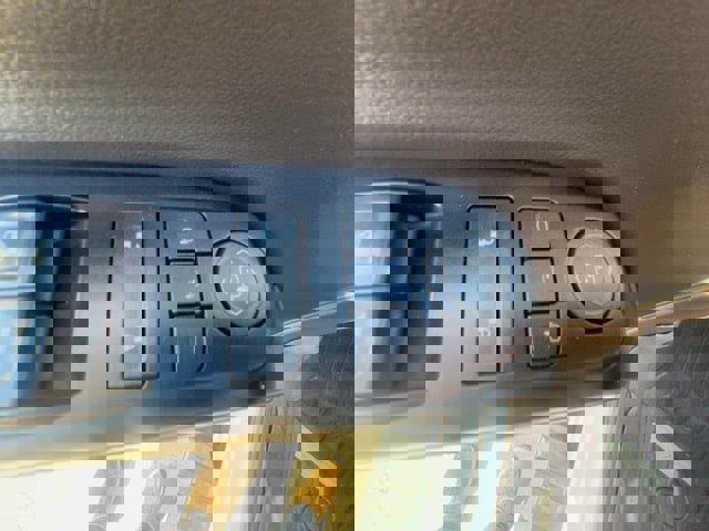 Used 2017 GMC Sierra 2500 SLT w/ Duramax Plus Package image 15