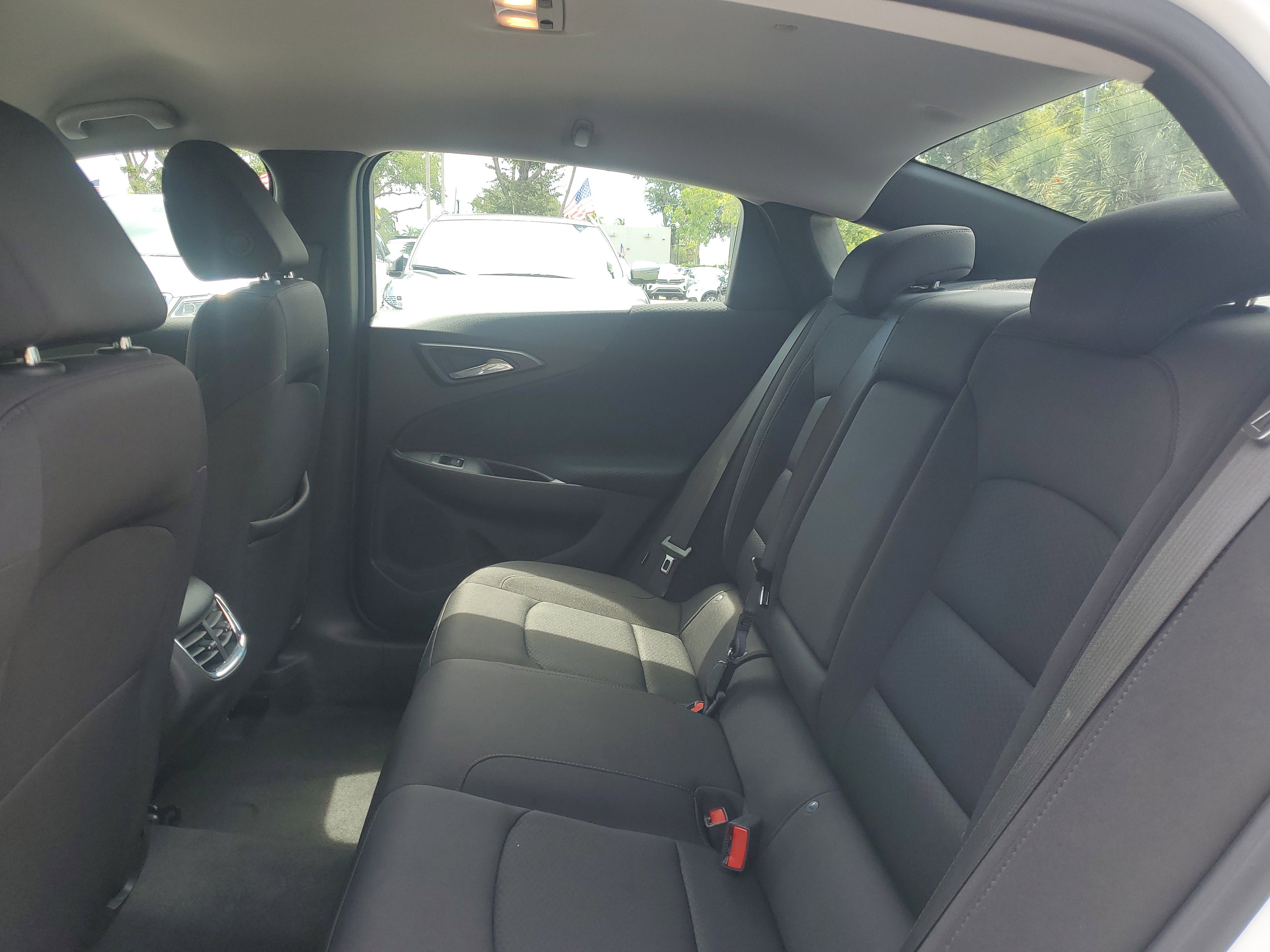 Used 2024 Chevrolet Malibu LT image 12