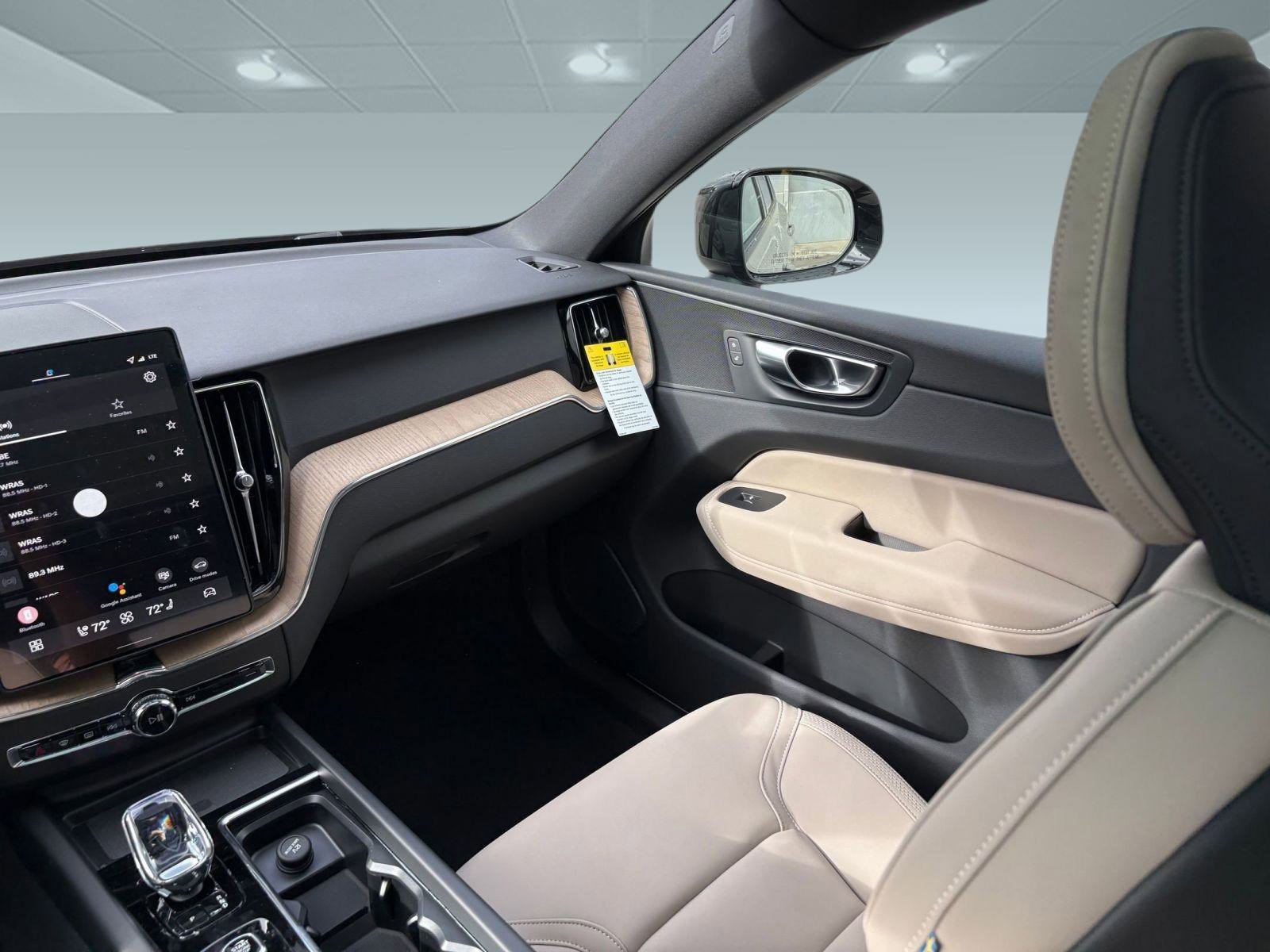 New 2026 Volvo XC60 B5 Plus w/ Climate Package image 24