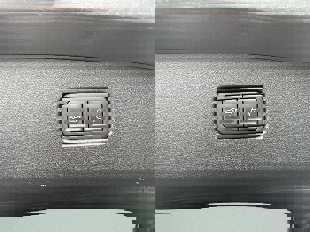 Used 2026 Genesis GV70 2.5T image 17