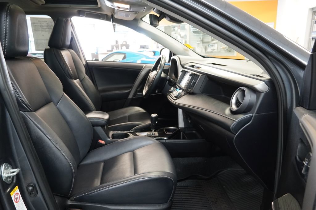 Used 2018 Toyota RAV4 Limited w/ All Weather Liner Package image 36