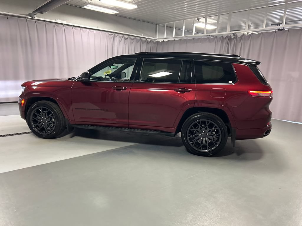 Used 2025 Jeep Grand Cherokee L Summit AWD/4WD image 4