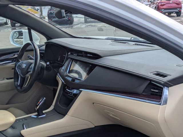 Used 2019 Cadillac XT5 Luxury image 36
