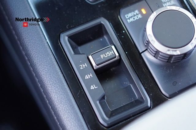 Used 2023 Toyota Tundra Limited image 39