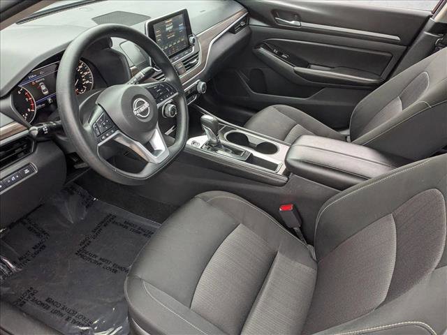Used 2023 Nissan Altima 2.5 SV image 10