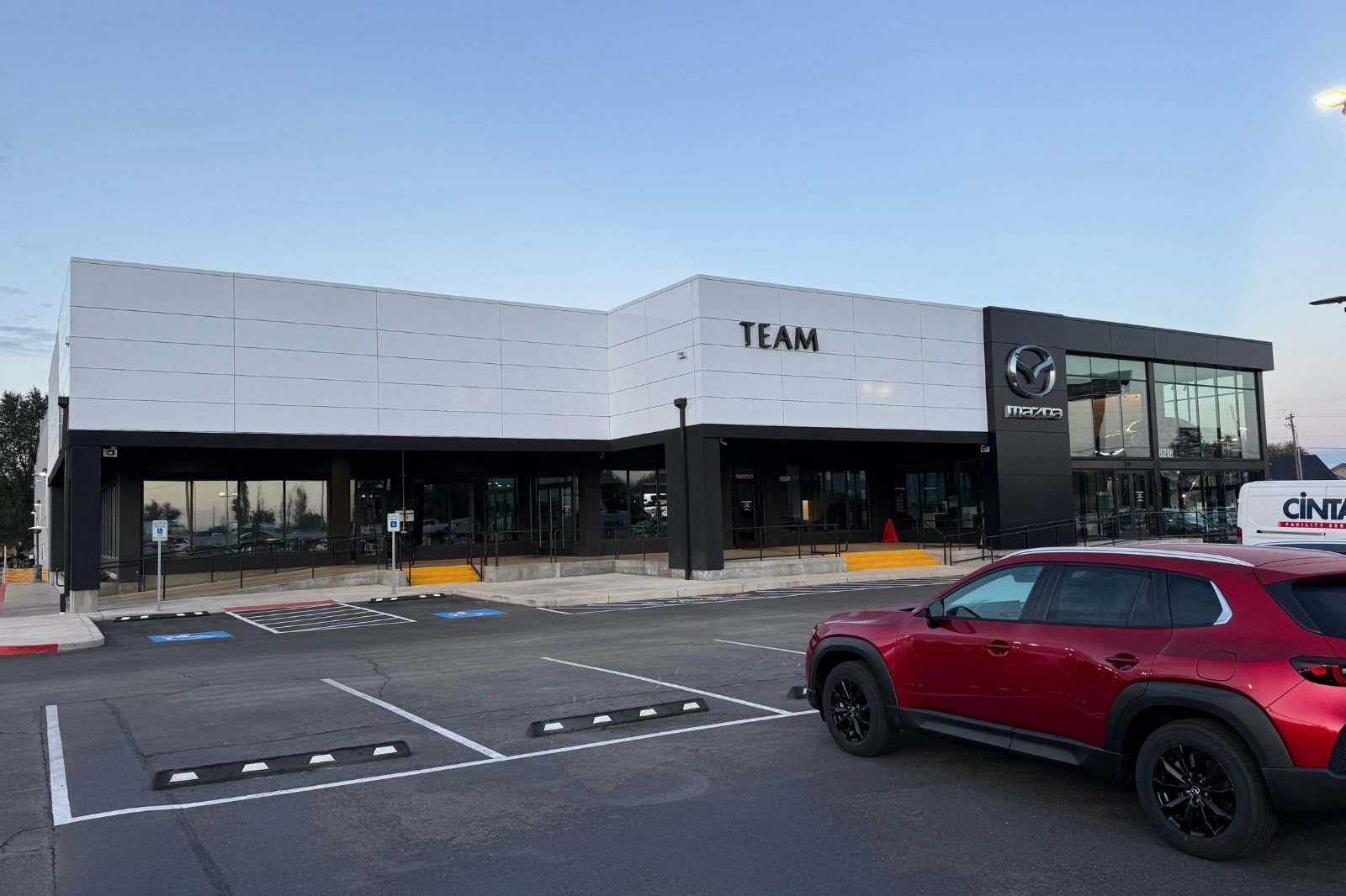 Used 2023 Jeep Renegade Latitude image 30