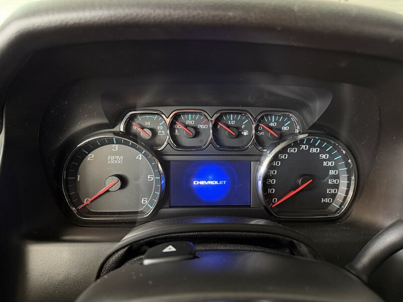 Used 2019 Chevrolet Tahoe LT w/ LT Signature Package AWD/4WD image 13