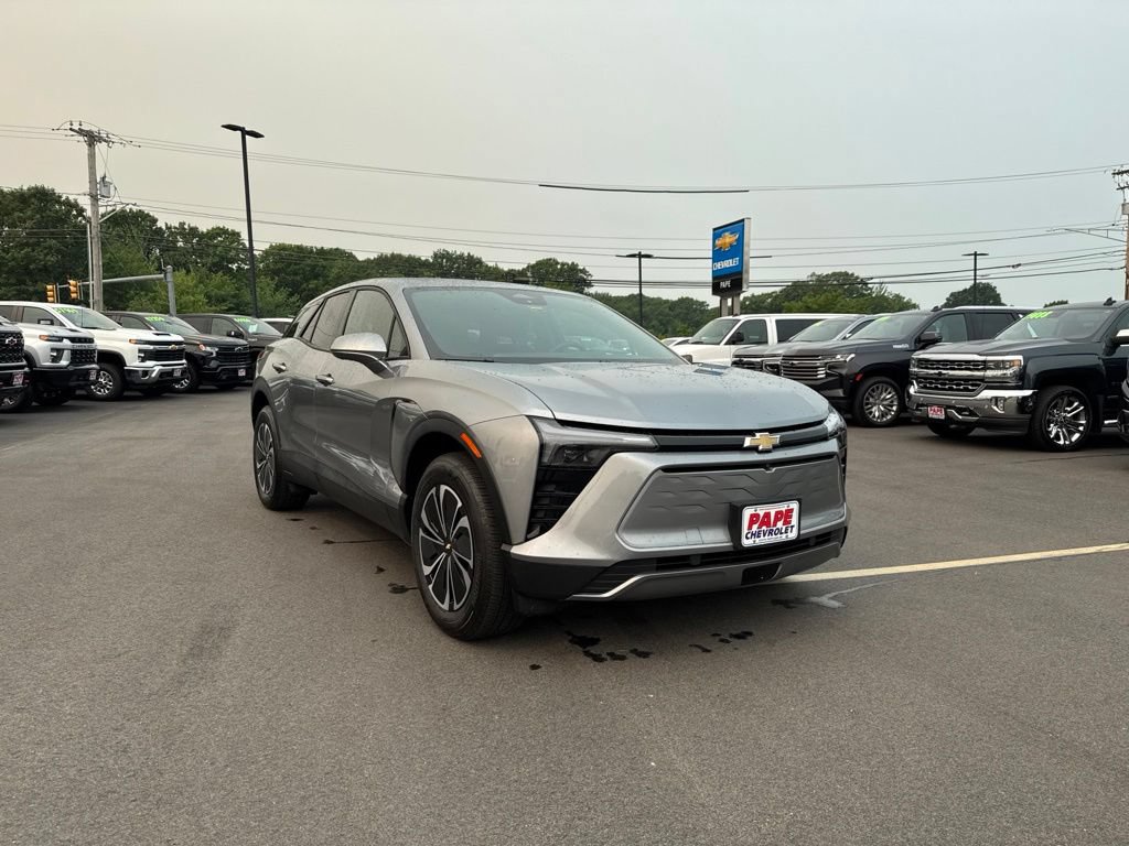 New 2025 Chevrolet Blazer EV LT AWD/4WD image 3