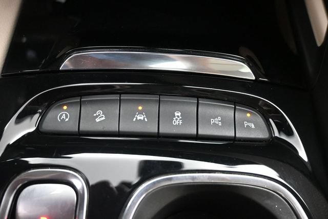 Used 2022 Buick Envision Avenir w/ Technology Package II AWD/4WD image 34