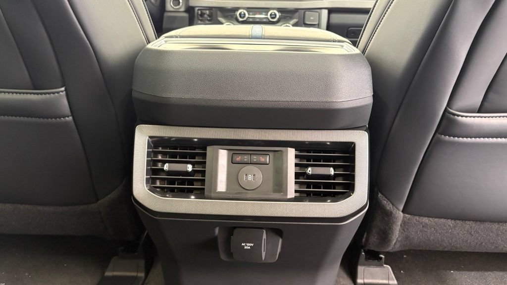 New 2026 Ford F350 Platinum AWD/4WD image 29