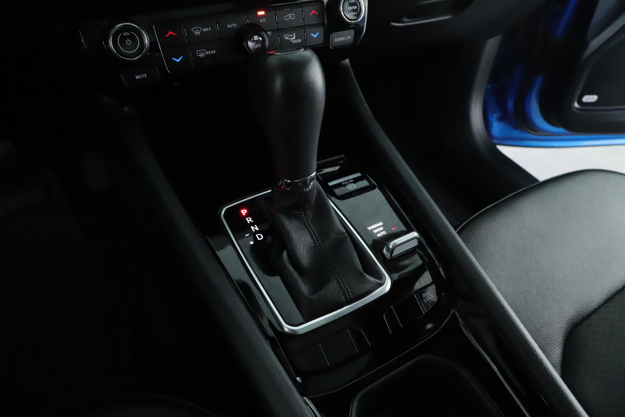 Used 2024 Jeep Compass Latitude w/ Sun and Sound Group image 16