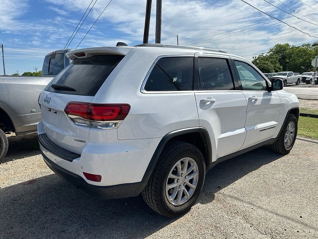 Used 2021 Jeep Grand Cherokee Laredo RWD image 4