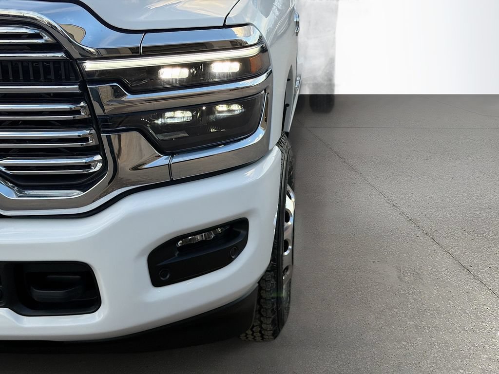 New 2026 RAM 3500 Laramie AWD/4WD image 10