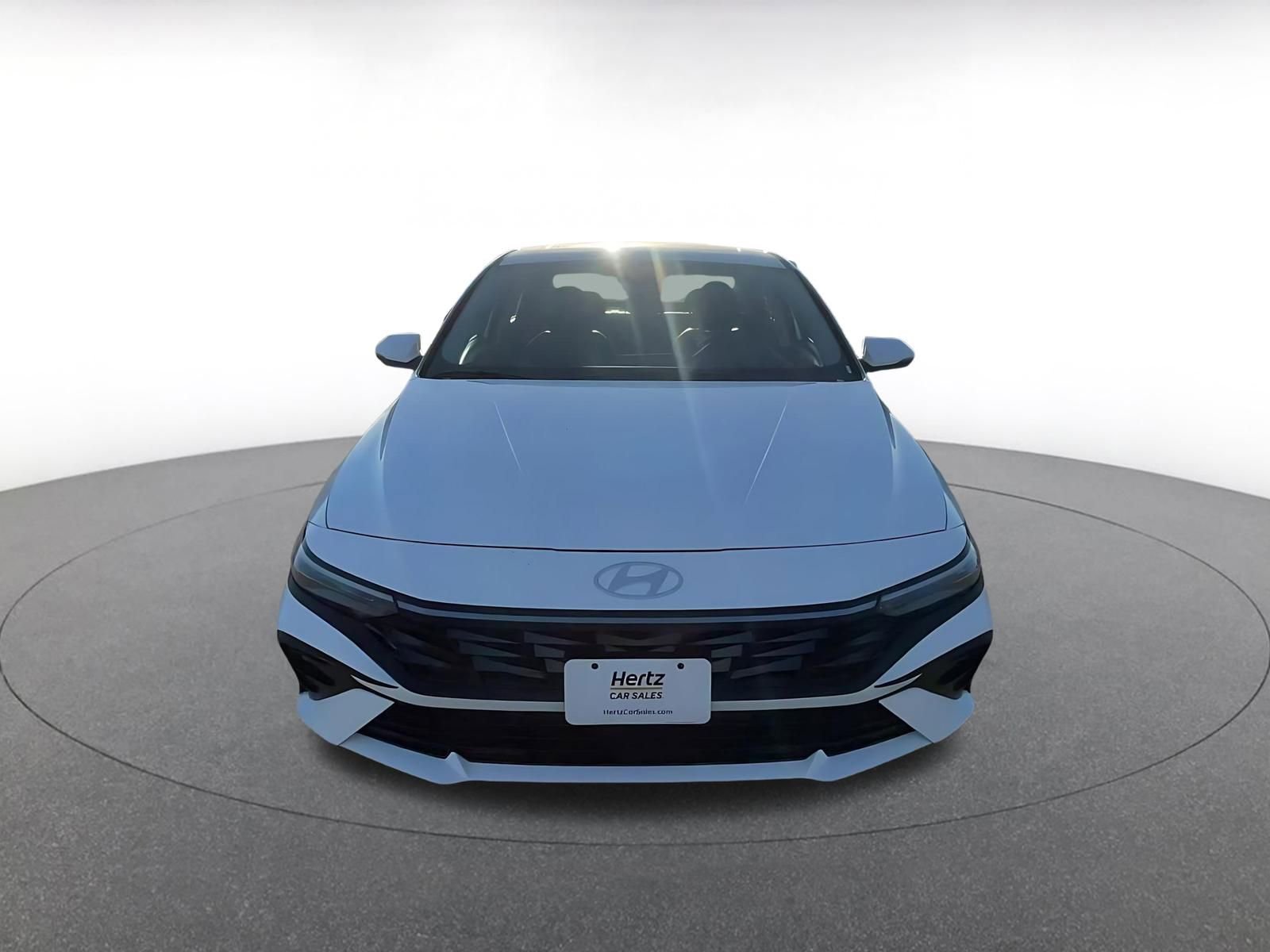 Used 2025 Hyundai Elantra Limited image 4