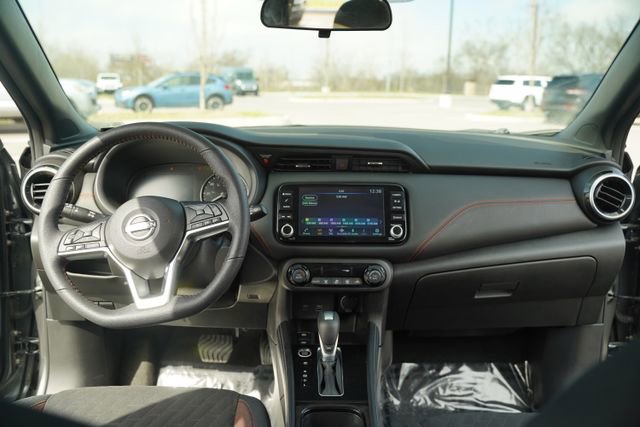 Used 2024 Nissan Kicks SR image 26