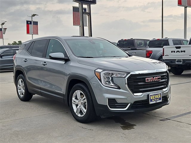 Used 2024 GMC Terrain SLE image 6
