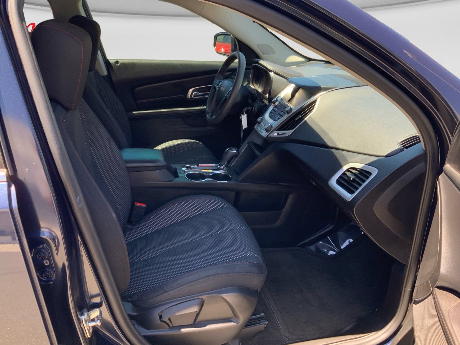 Used 2017 GMC Terrain SLE FWD image 14