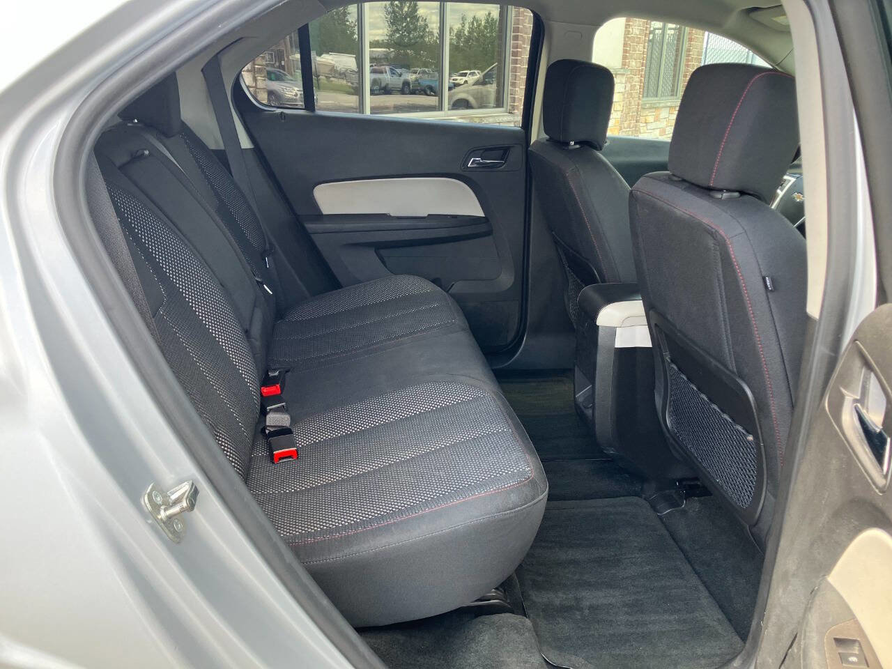 Used 2015 Chevrolet Equinox LT image 16