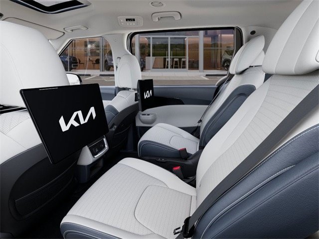 New 2025 Kia Carnival SX Prestige FWD image 18