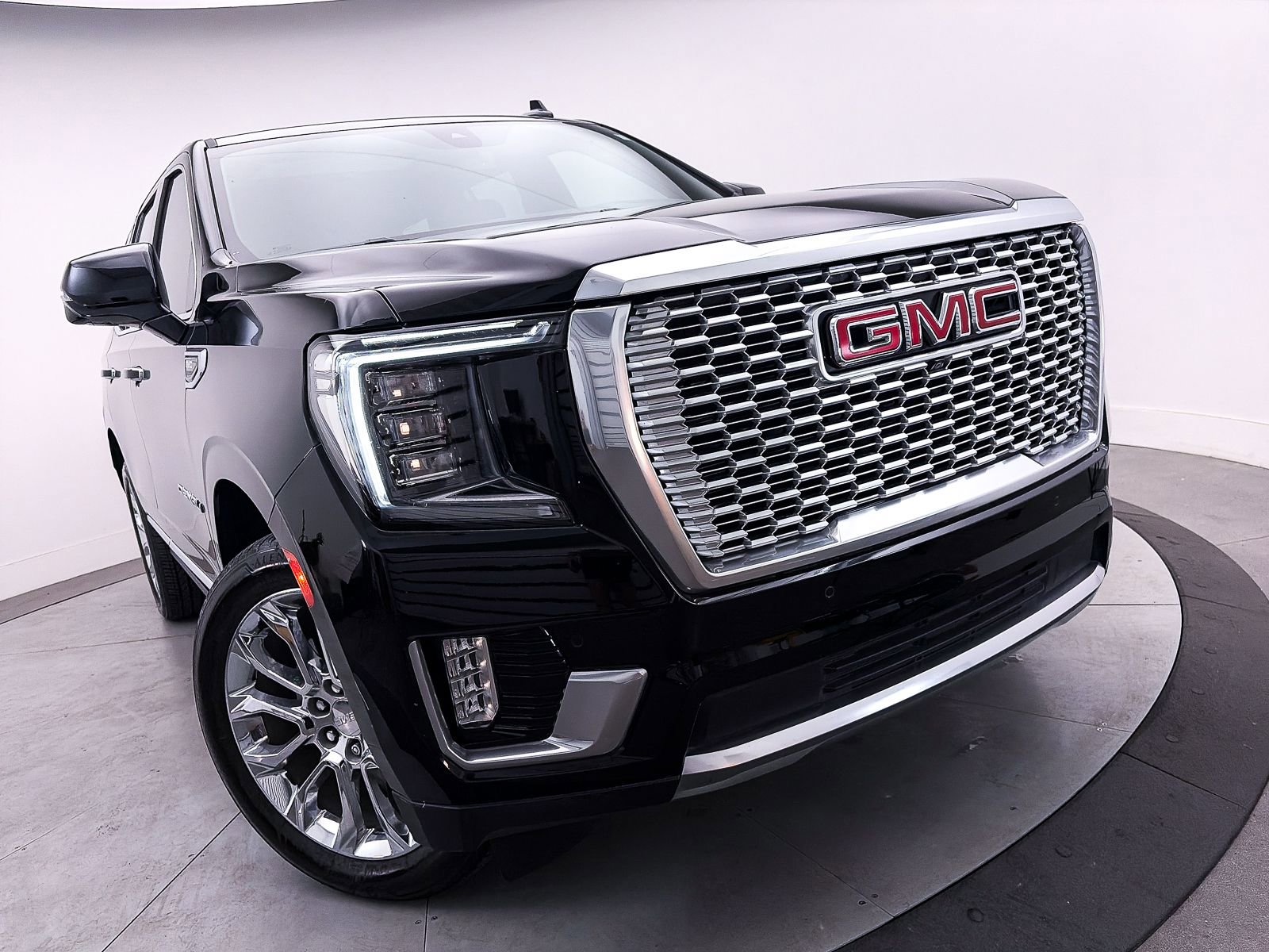 Used 2022 GMC Yukon Denali image 11