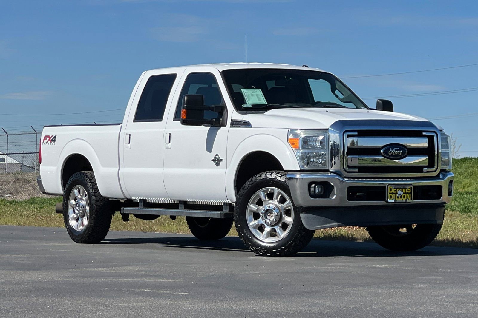 Used 2015 Ford F250 Lariat w/ Lariat Interior Package AWD/4WD image 2