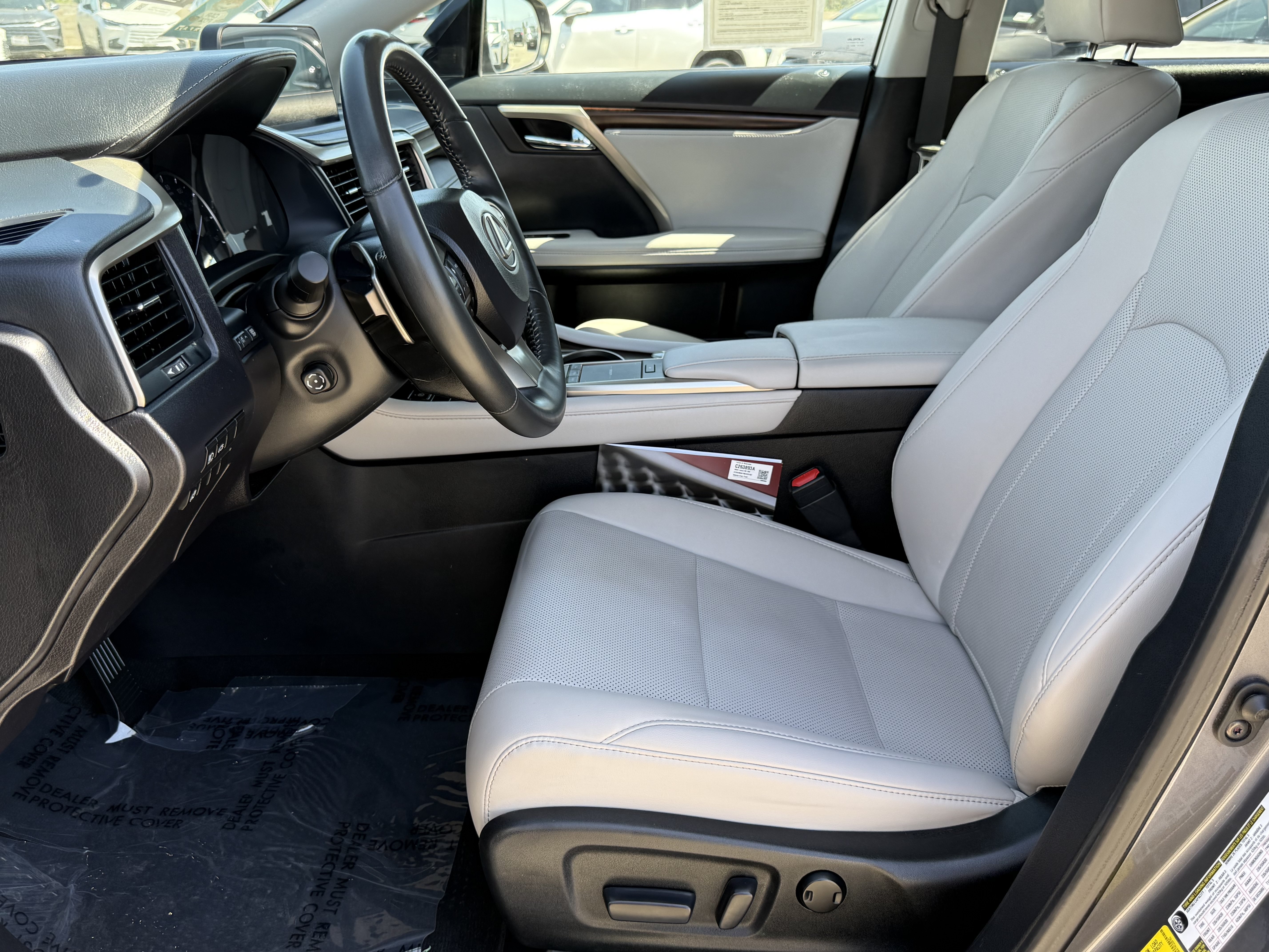 Certified 2022 Lexus RX 350 FWD w/ Premium Package image 19