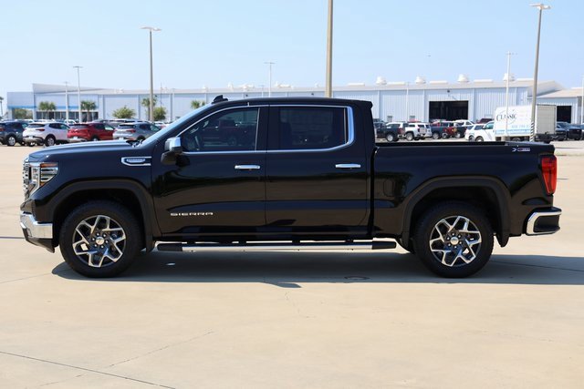 New 2026 GMC Sierra 1500 SLT image 5