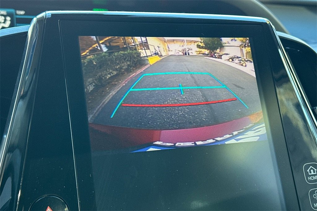 Used 2017 Toyota Prius Prime Premium image 19